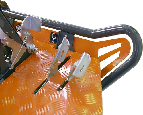 Desbrozadora con asiento Martillos flotantes Anova Trevinca 110CM 4WD - 26HP